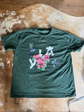 YoungLA Green Tee with Pink Floral & Hummingbird Graphic size XL